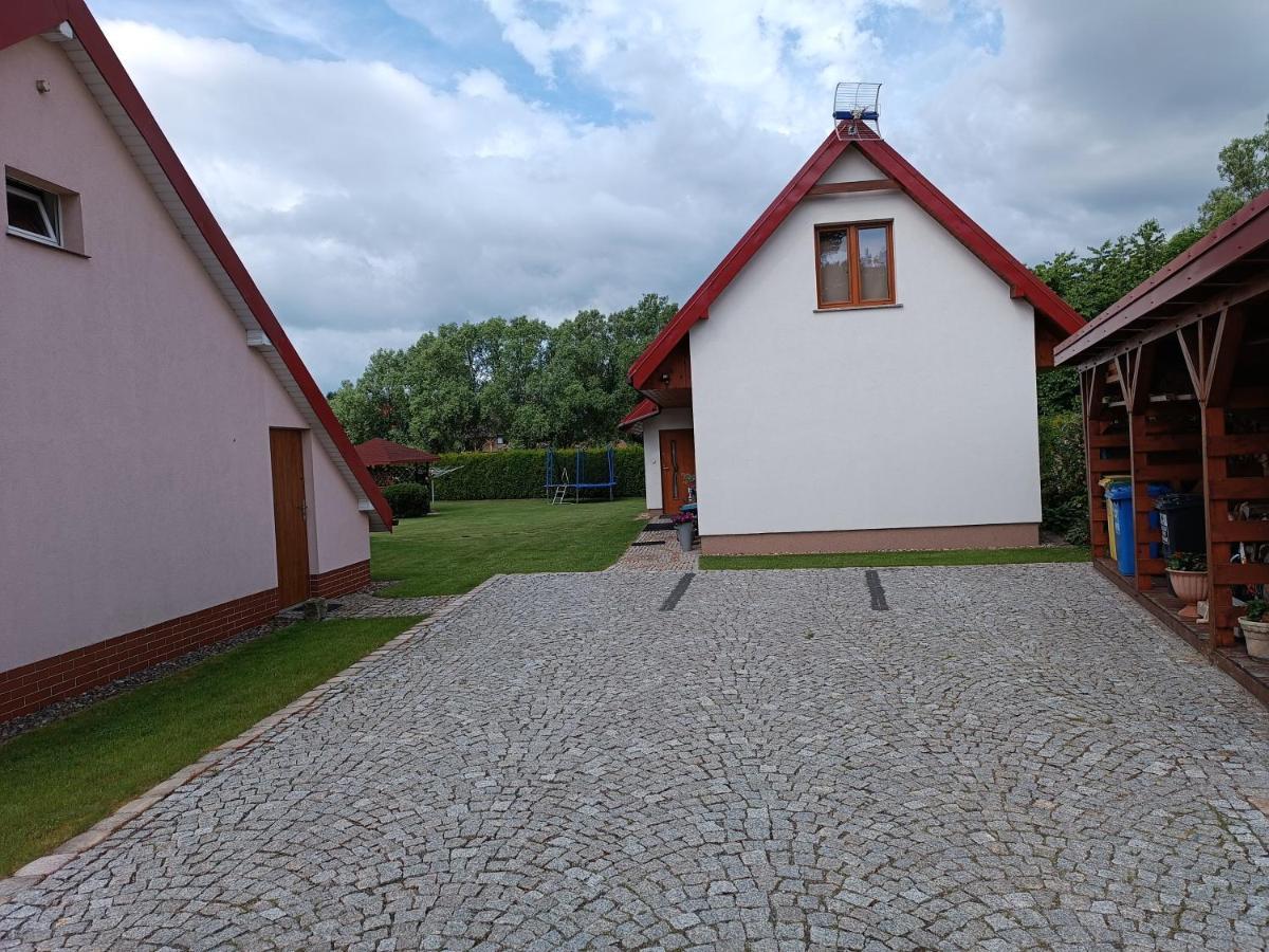 Mala Chatka Caloroczny Domek Krzeszow  Екстериор снимка