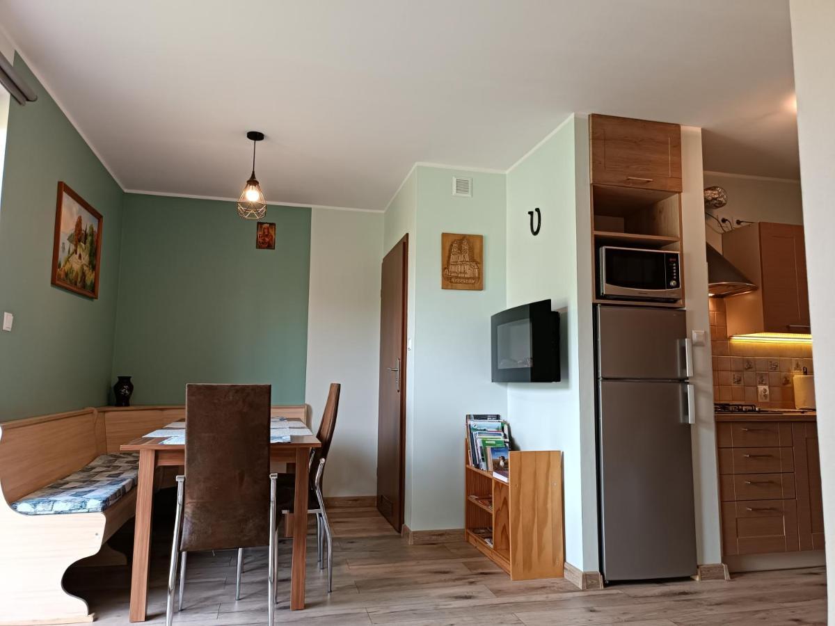 Mala Chatka Caloroczny Domek Krzeszow  Екстериор снимка